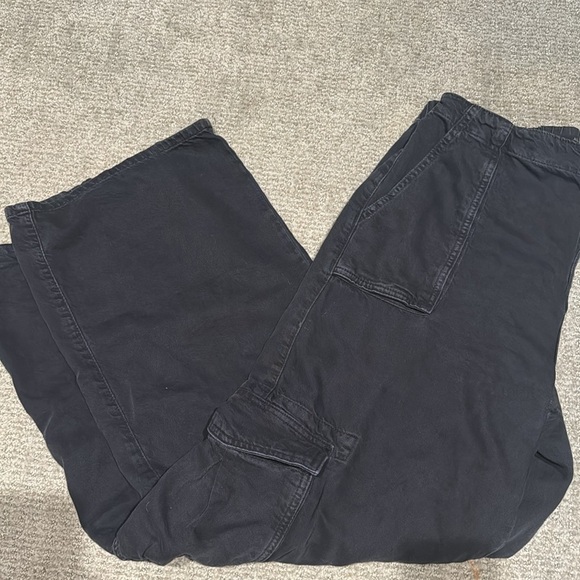 ALLSAINTS
Frieda Straight Cargo Pants - Picture 8 of 8